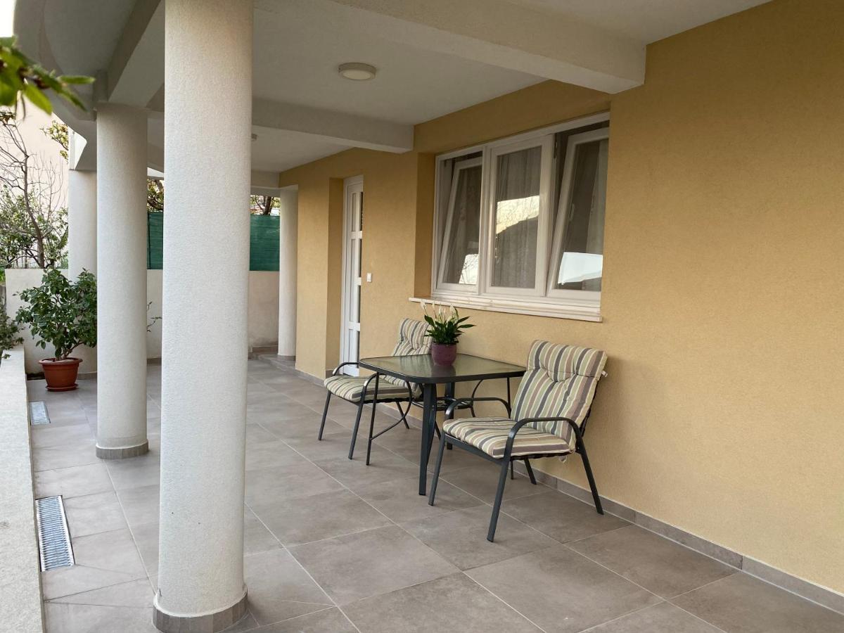 Dajkovic Apartmani Bar Buitenkant foto